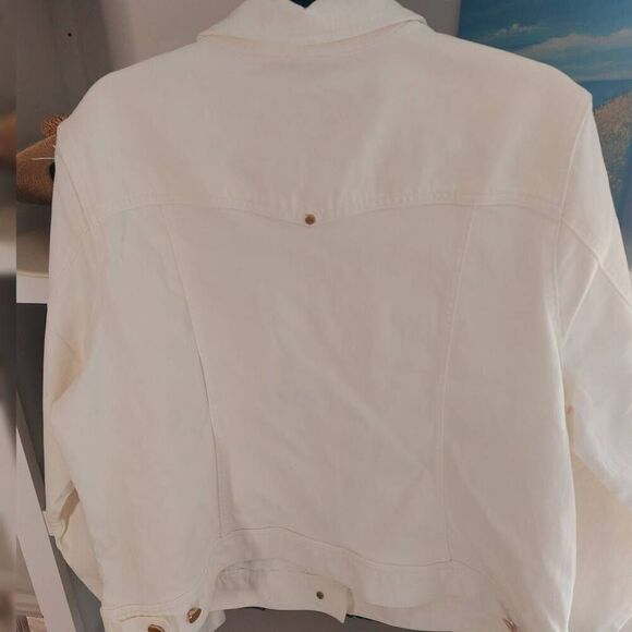 Liverpool NWT Classic White Denim Jacket 2XL Button-Front Trucker Style - Picture 8 of 12